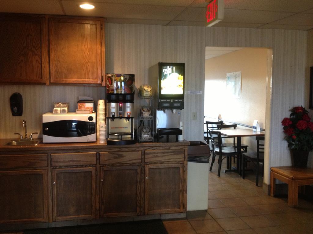 Travelodge By Wyndham Deer Lodge Montana 외부 사진