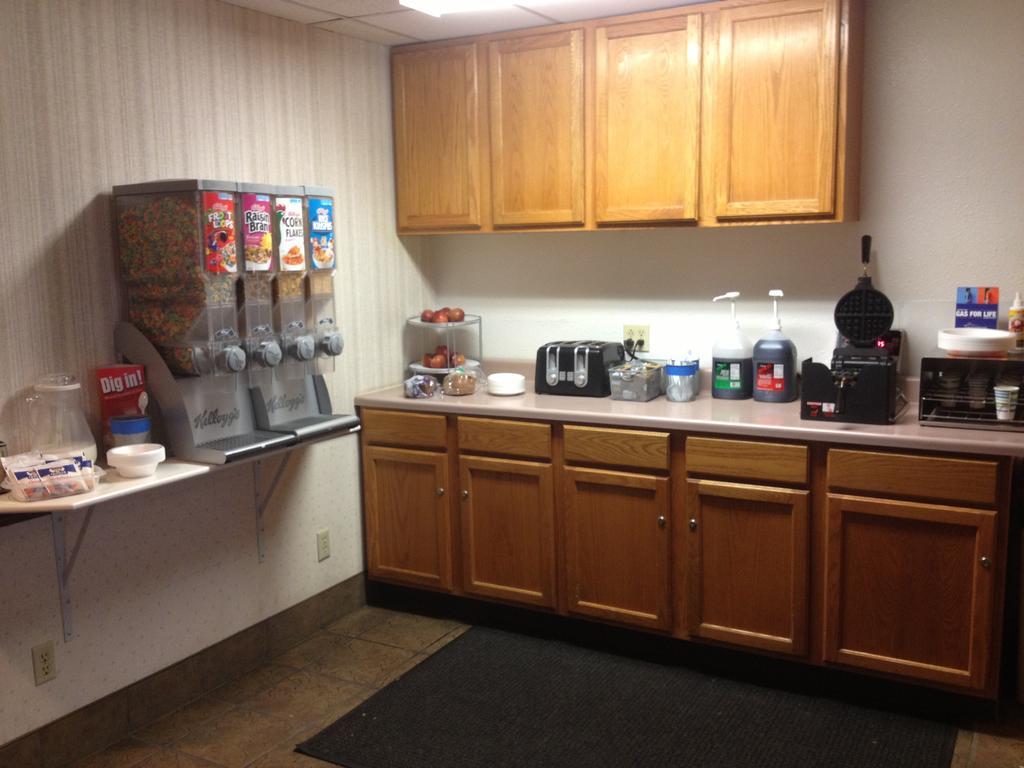 Travelodge By Wyndham Deer Lodge Montana 외부 사진